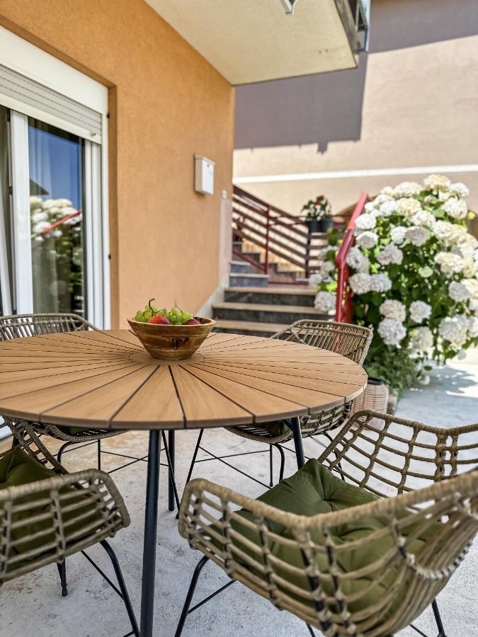 Apartments Dent Umag Exterior foto